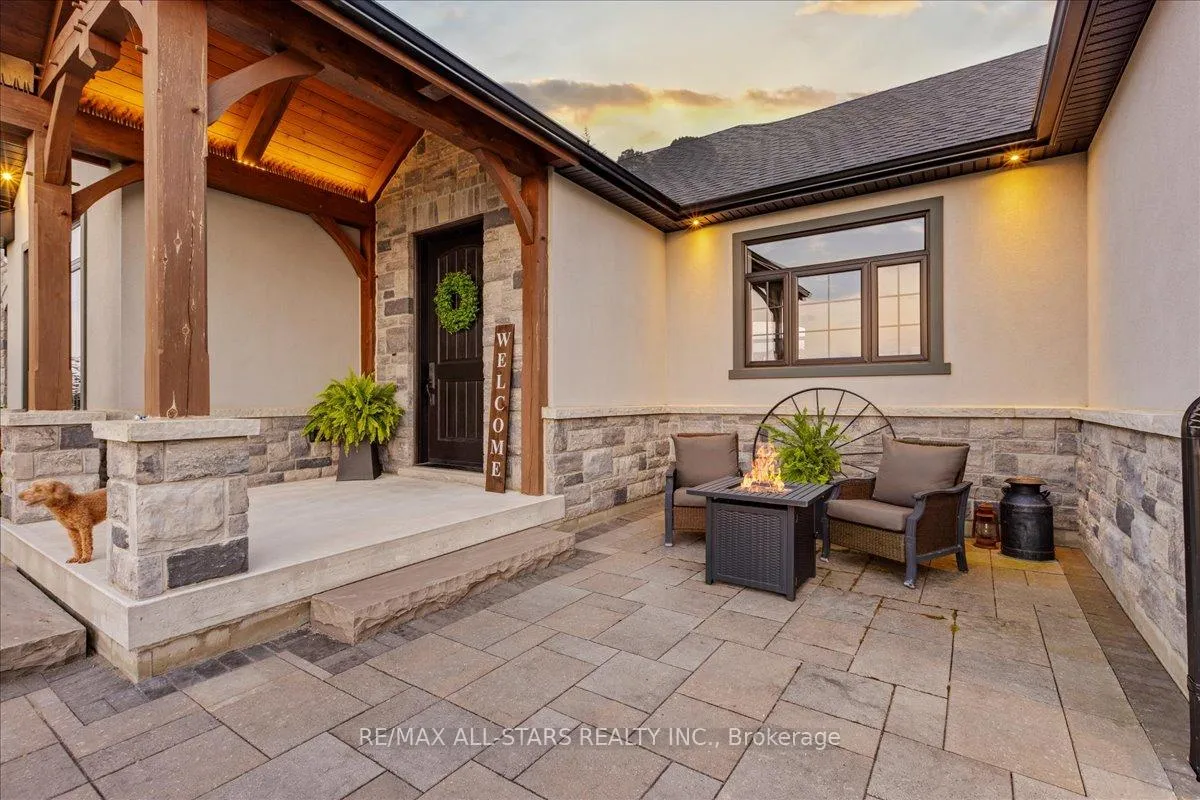 Photo 3 of 247 Ravencrest Road, Georgina, Belhaven — HOMEH