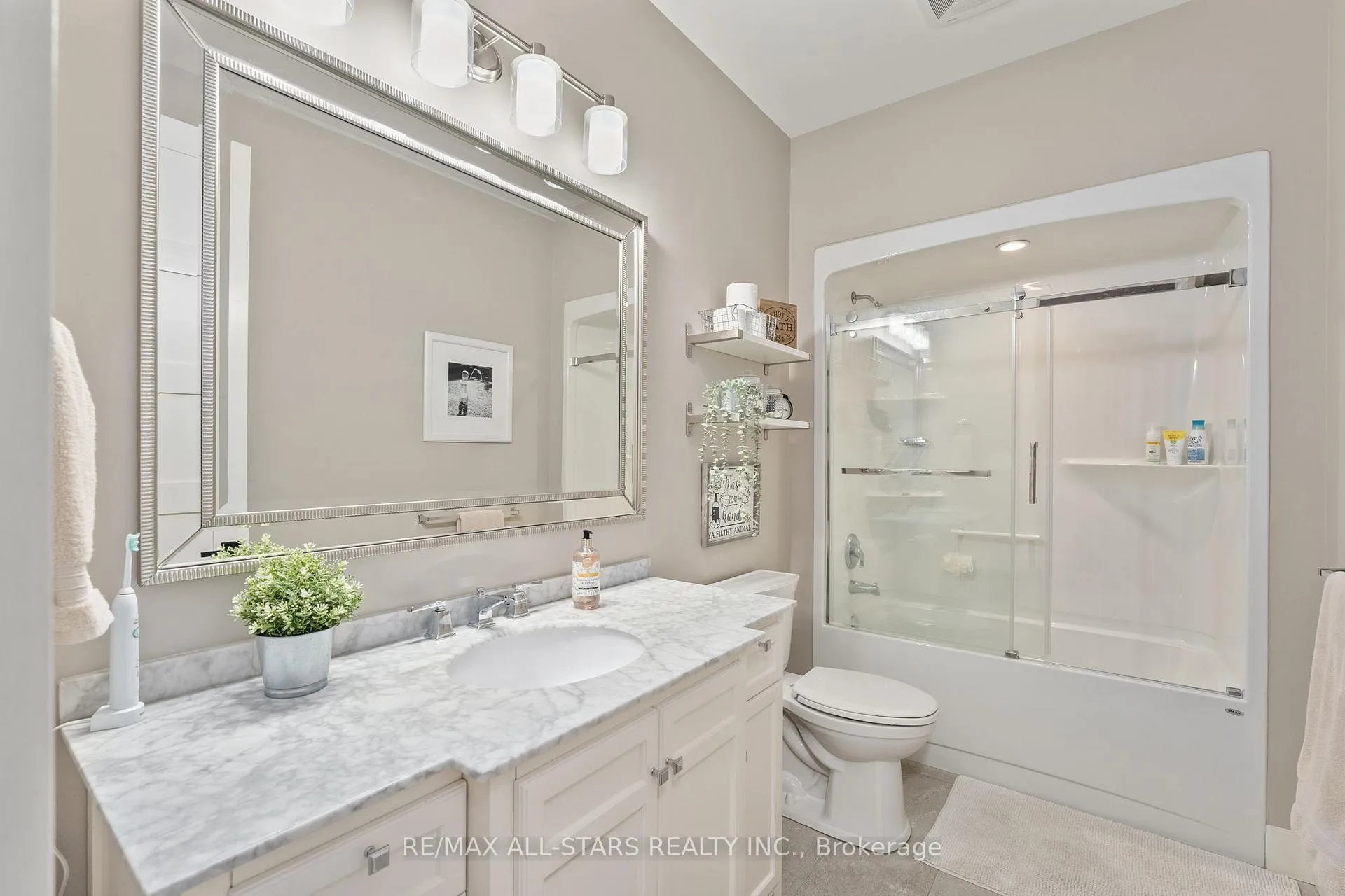 Photo 25 of 247 Ravencrest Road, Georgina, Belhaven — HOMEH