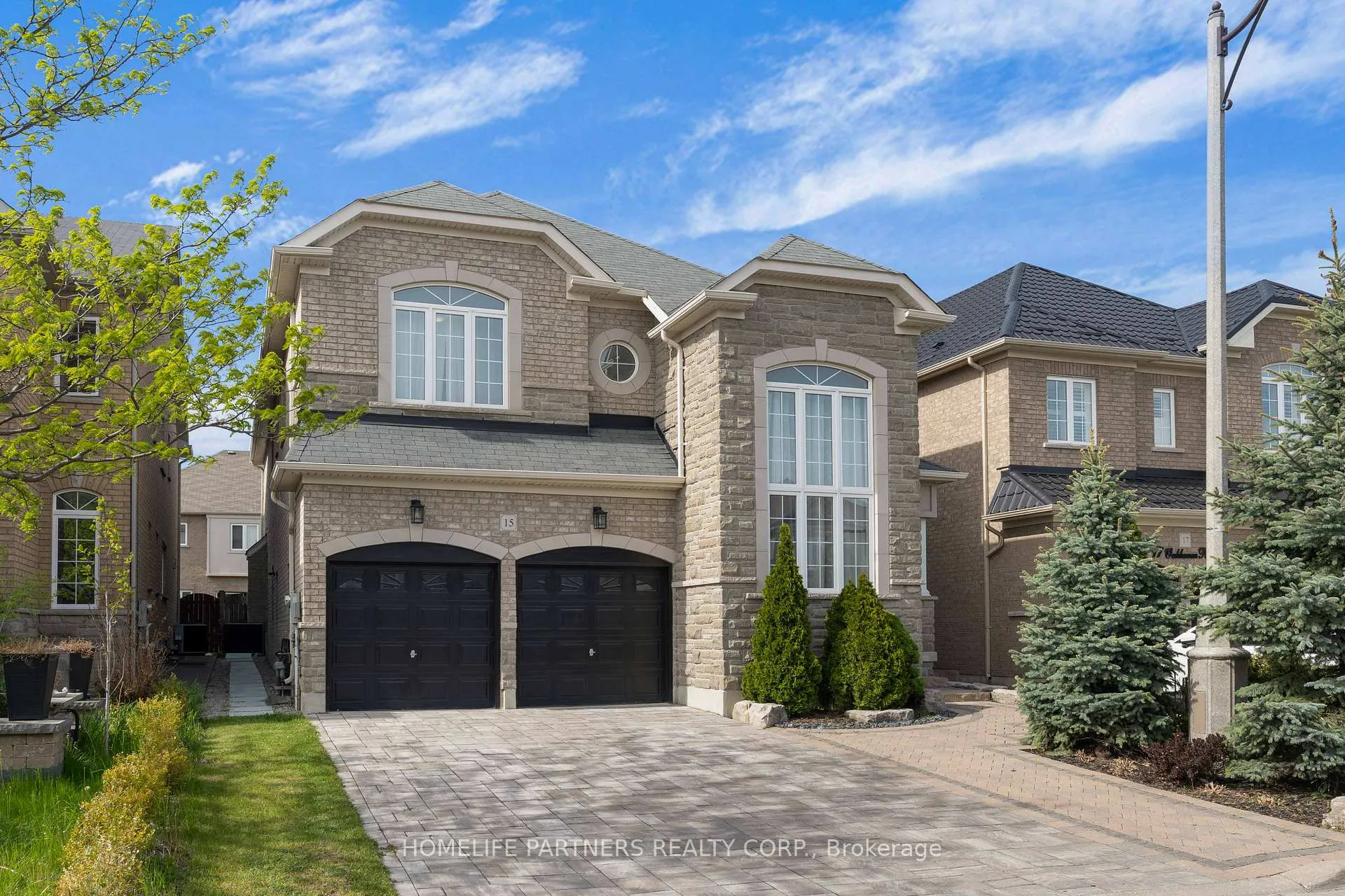 Photo 4 of 15 Oakhaven Road, Brampton, Bram East — HOMEH