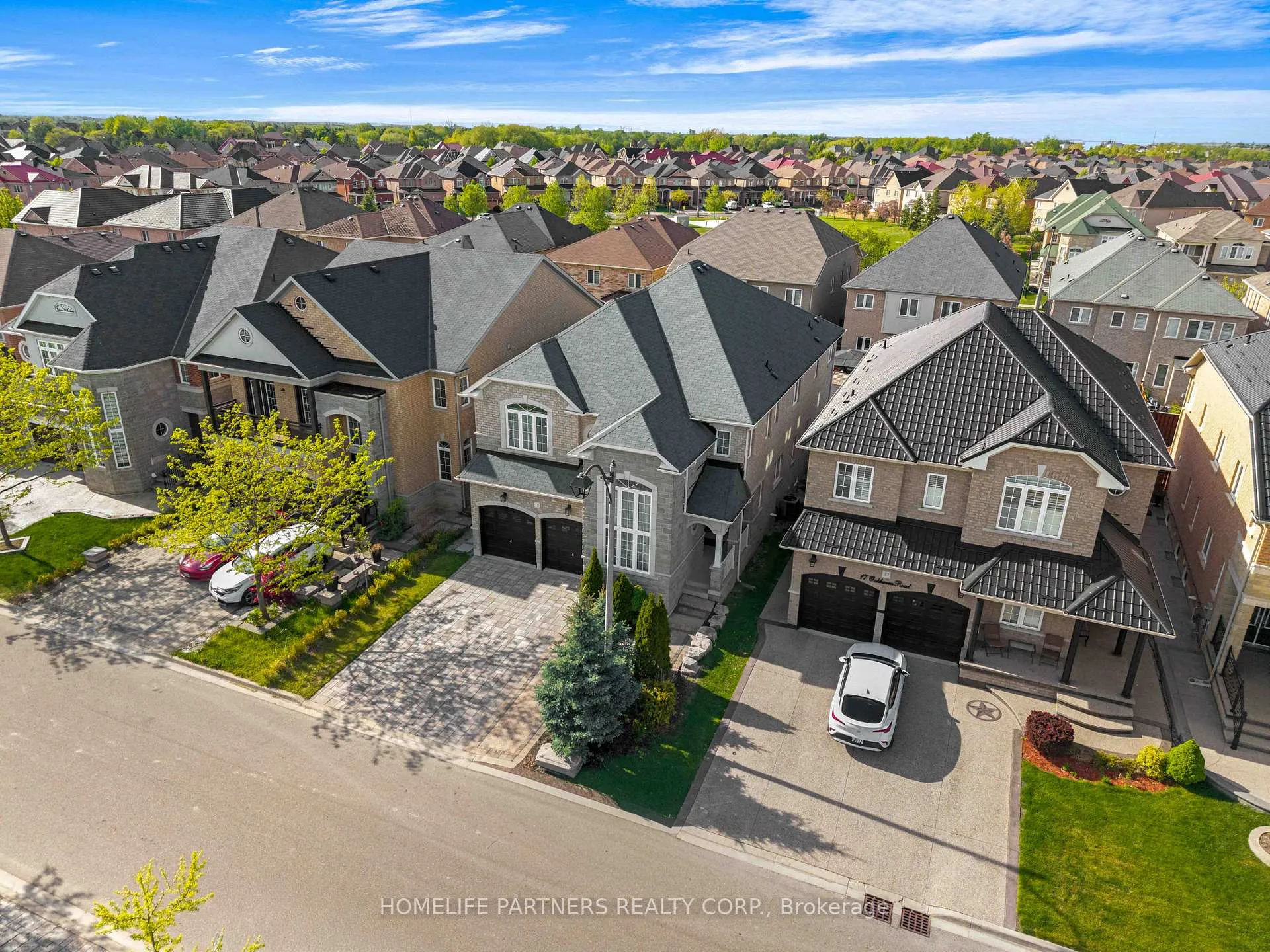 Photo 5 of 15 Oakhaven Road, Brampton, Bram East — HOMEH