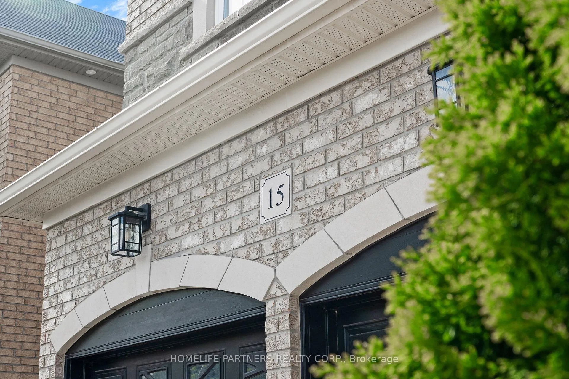 Photo 6 of 15 Oakhaven Road, Brampton, Bram East — HOMEH