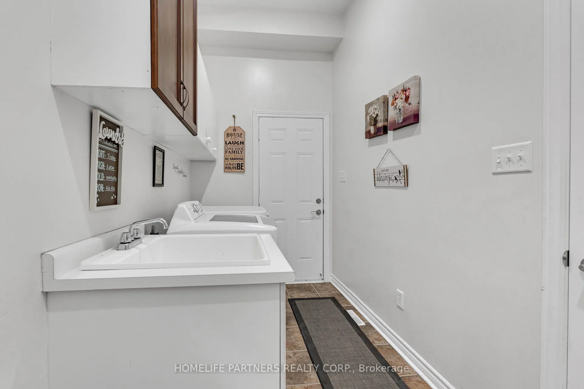 Photo 10 of 15 Oakhaven Road, Brampton, Bram East — HOMEH