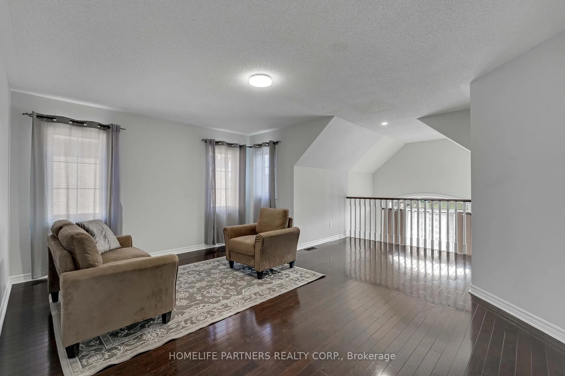 Photo 16 of 15 Oakhaven Road, Brampton, Bram East — HOMEH