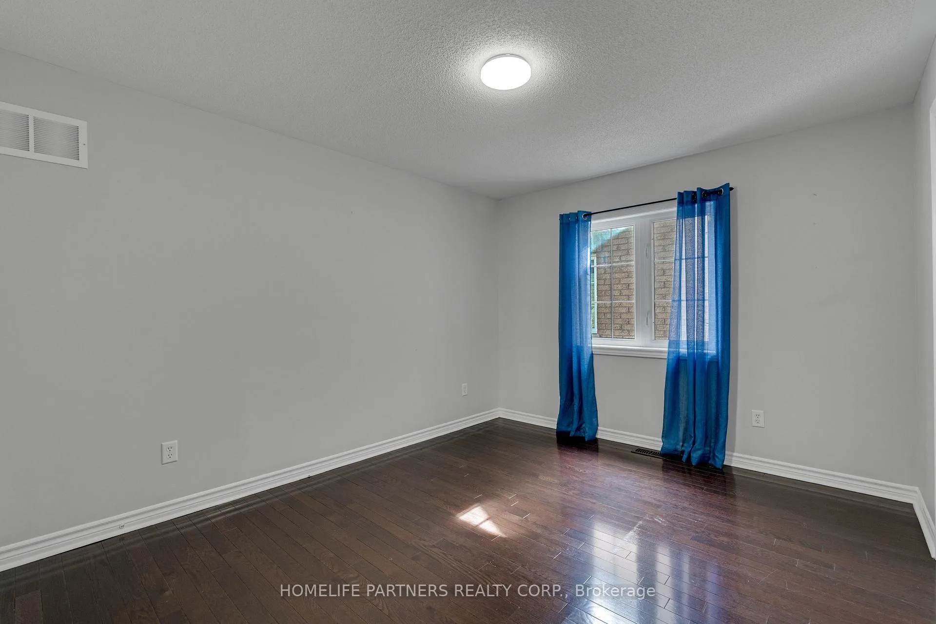 Photo 24 of 15 Oakhaven Road, Brampton, Bram East — HOMEH