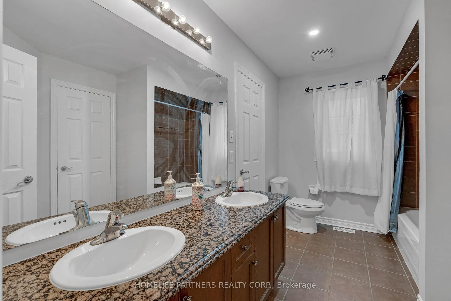 Photo 27 of 15 Oakhaven Road, Brampton, Bram East — HOMEH
