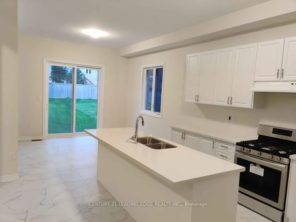 Photo 4 of 237 Danny Wheeler Boulevard, Georgina, Keswick North — HOMEH