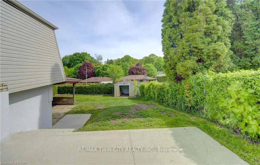 Photo 34 of 51 Coach Hill Drive, Kitchener — HOMEH