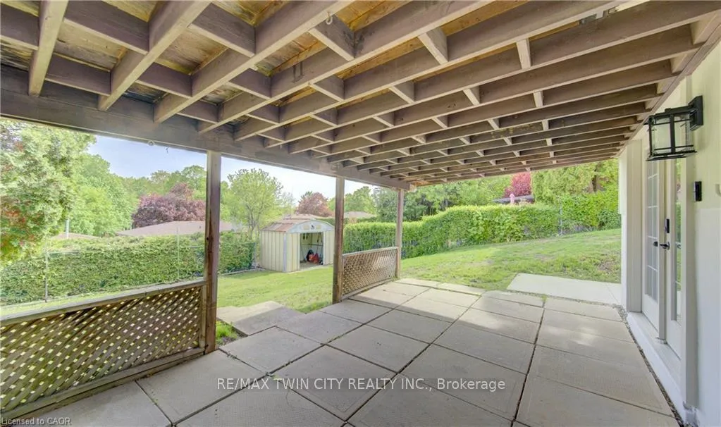 Photo 39 of 51 Coach Hill Drive, Kitchener — HOMEH
