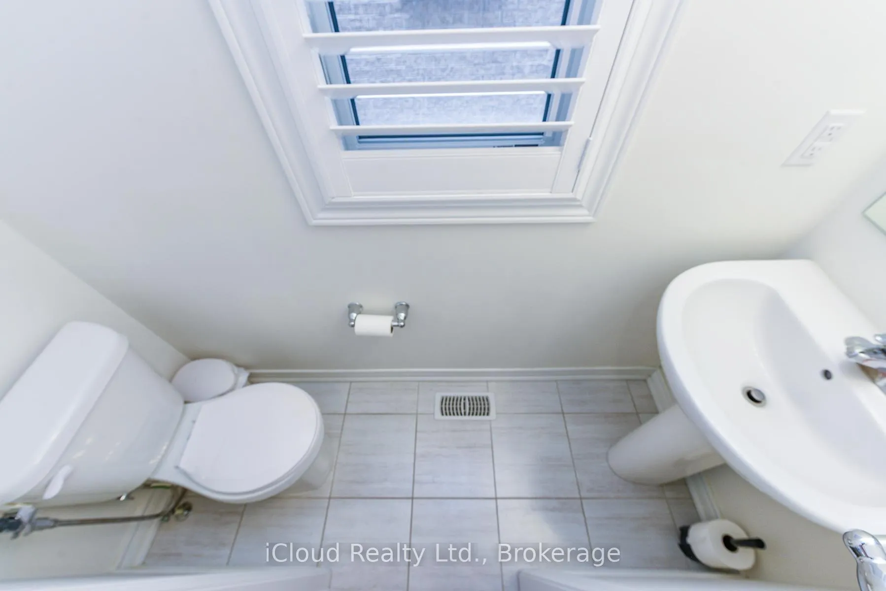 Photo 6 of 3958 Leonardo Street, Burlington, Alton — HOMEH