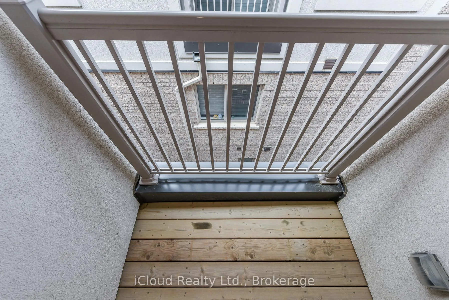 Photo 36 of 3958 Leonardo Street, Burlington, Alton — HOMEH