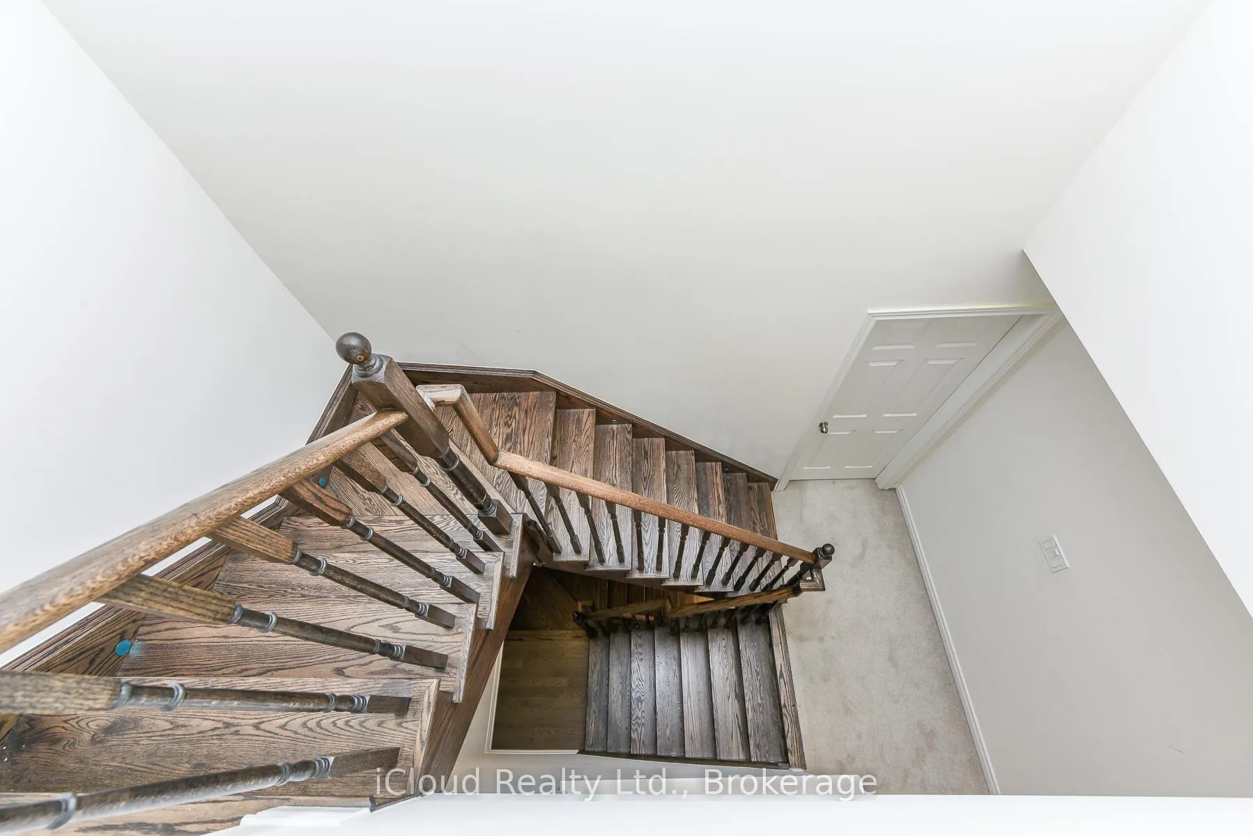 Photo 37 of 3958 Leonardo Street, Burlington, Alton — HOMEH