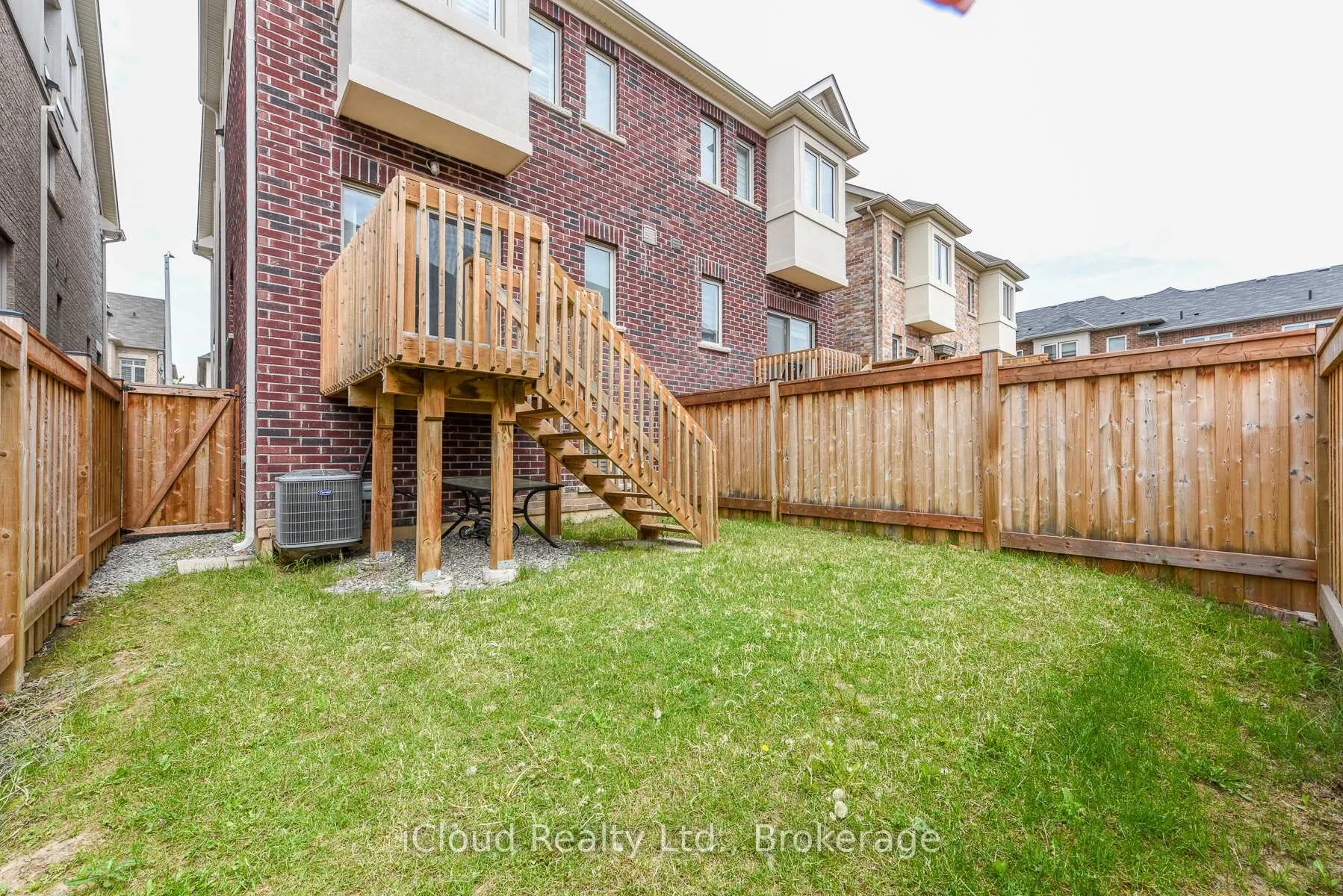 Photo 38 of 3958 Leonardo Street, Burlington, Alton — HOMEH