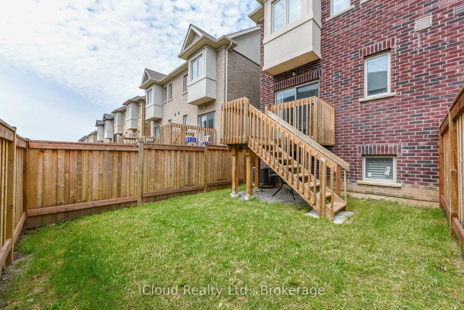 Photo 39 of 3958 Leonardo Street, Burlington, Alton — HOMEH