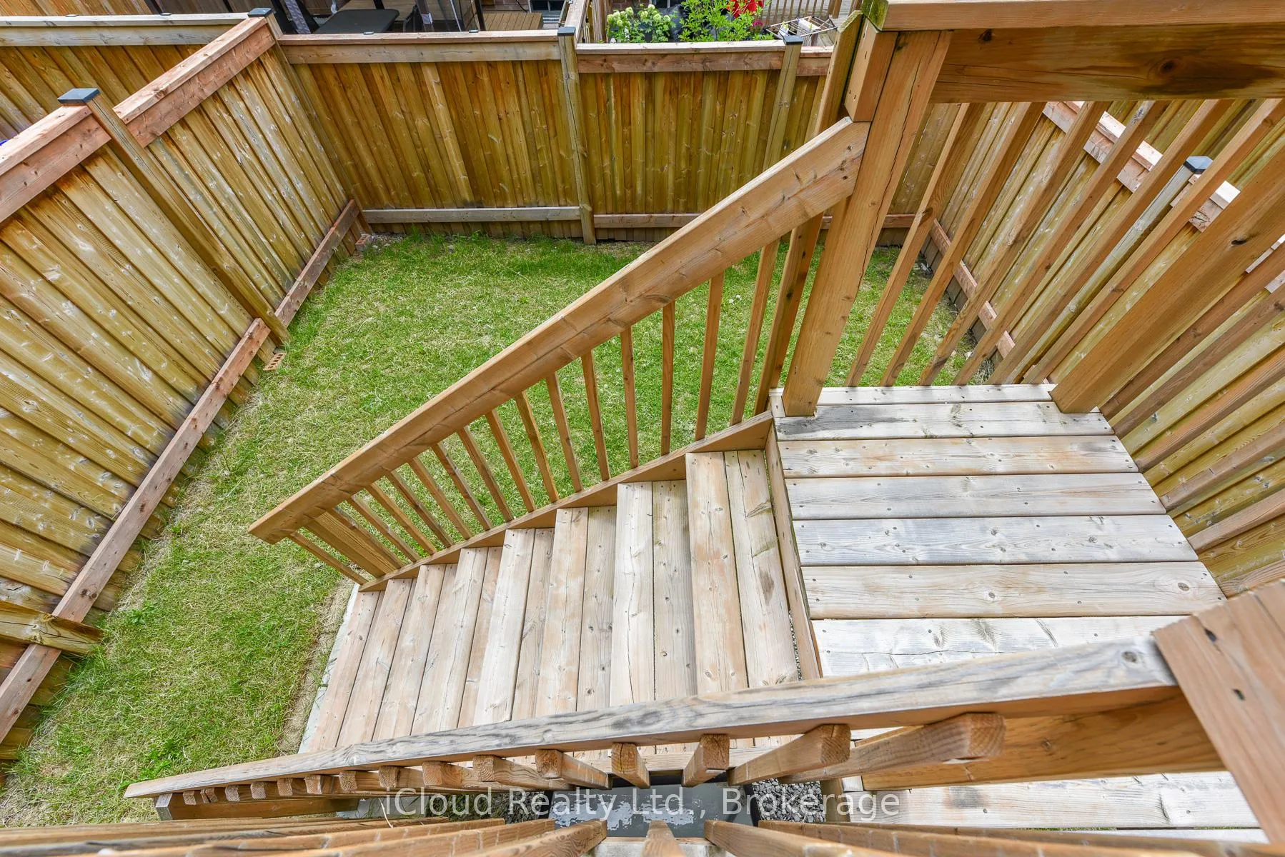 Photo 41 of 3958 Leonardo Street, Burlington, Alton — HOMEH
