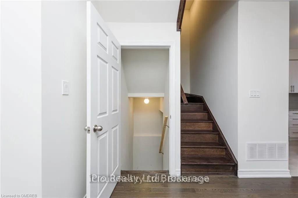 Photo 42 of 3958 Leonardo Street, Burlington, Alton — HOMEH