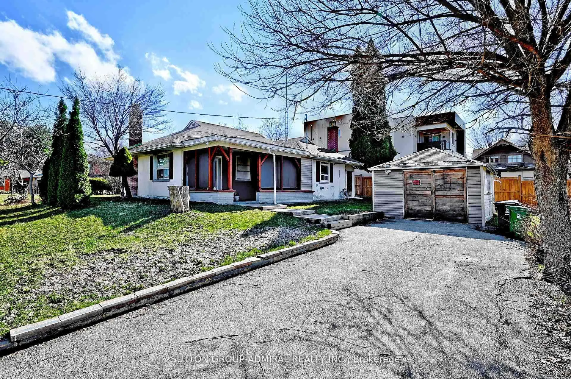 Photo 3 of 58 Harlow Crescent, Etobicoke, Thistletown-Beaumonde Heights — HOMEH