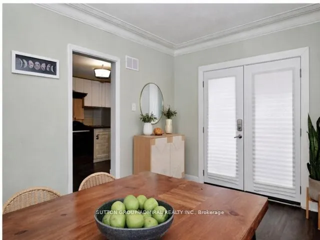 Photo 5 of 58 Harlow Crescent, Etobicoke, Thistletown-Beaumonde Heights — HOMEH