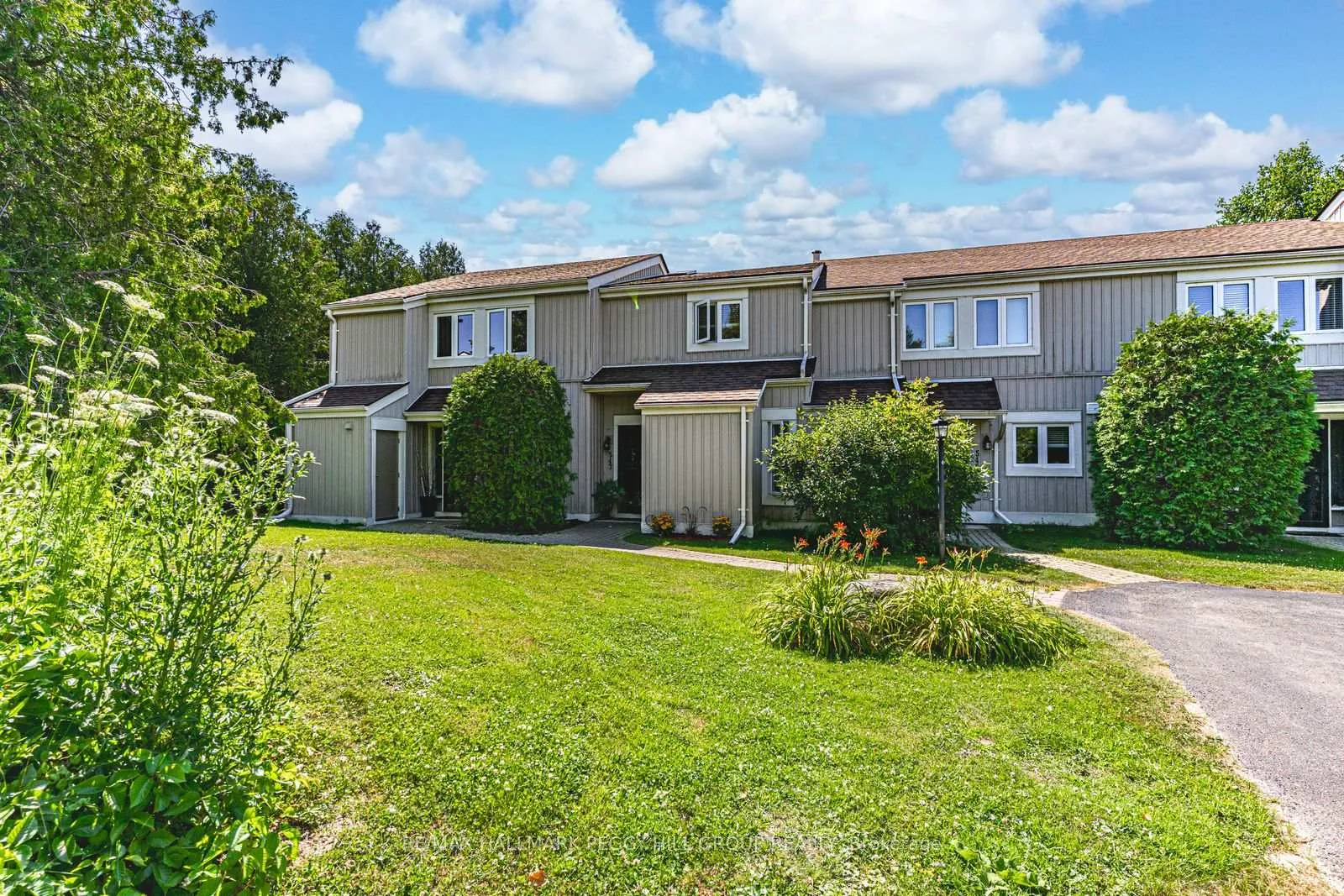 Photo 1 of 547 Oxbow Crescent, Collingwood — HOMEH