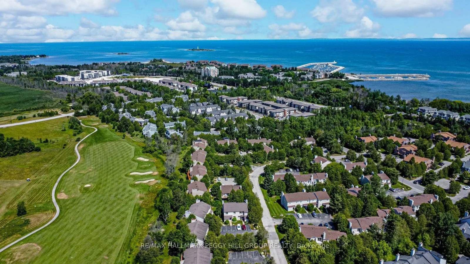 Photo 13 of 547 Oxbow Crescent, Collingwood — HOMEH
