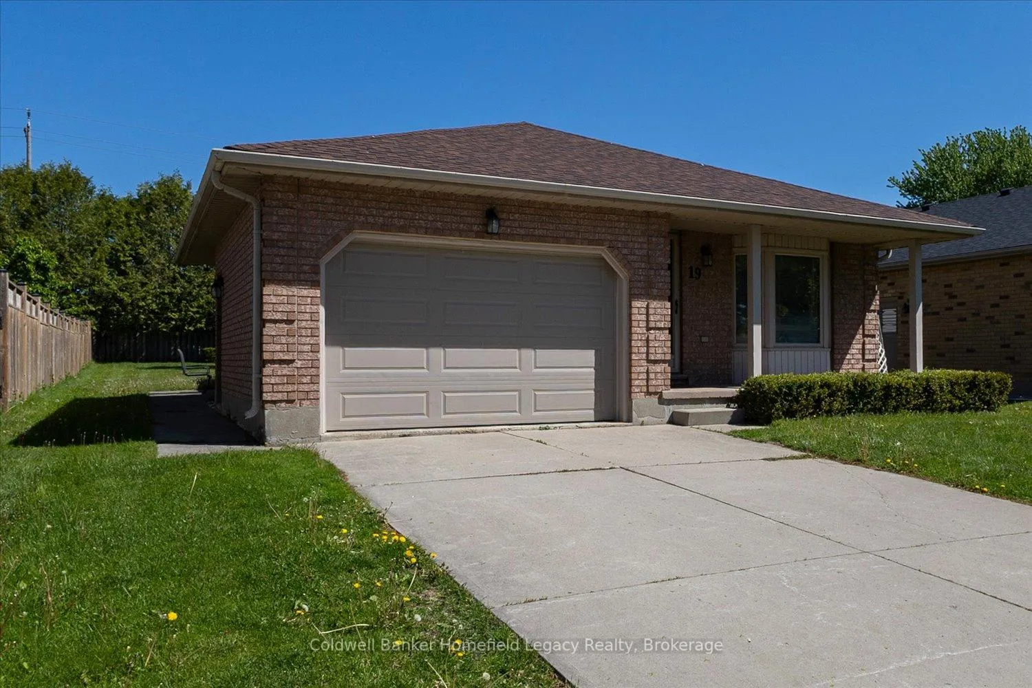 Photo 1 of 19 Meadowridge Drive, St. Marys — HOMEH