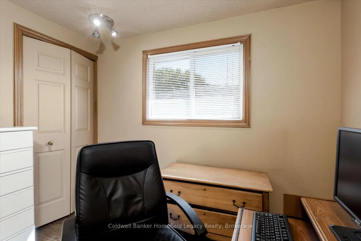 Photo 26 of 19 Meadowridge Drive, St. Marys — HOMEH