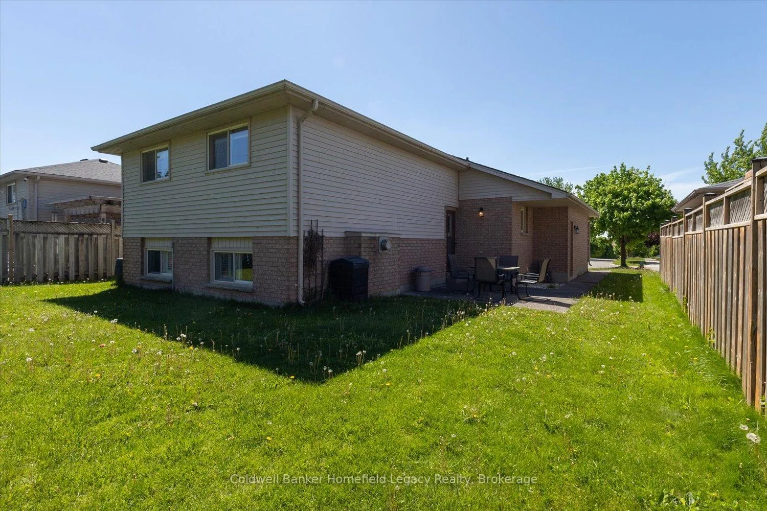 Photo 29 of 19 Meadowridge Drive, St. Marys — HOMEH