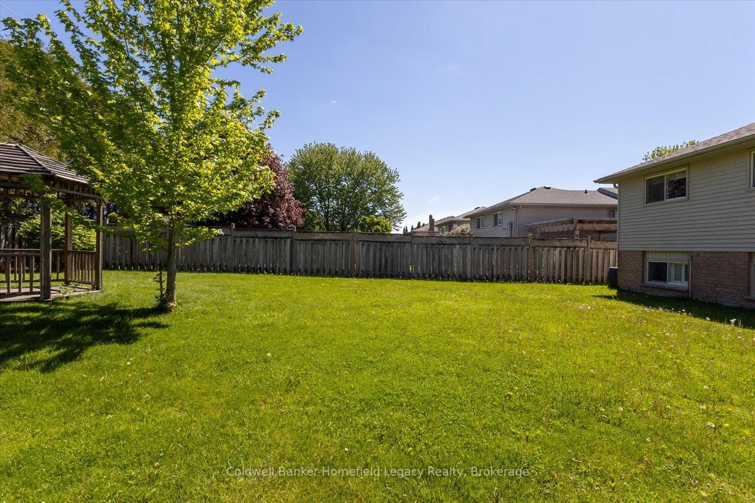 Photo 35 of 19 Meadowridge Drive, St. Marys — HOMEH