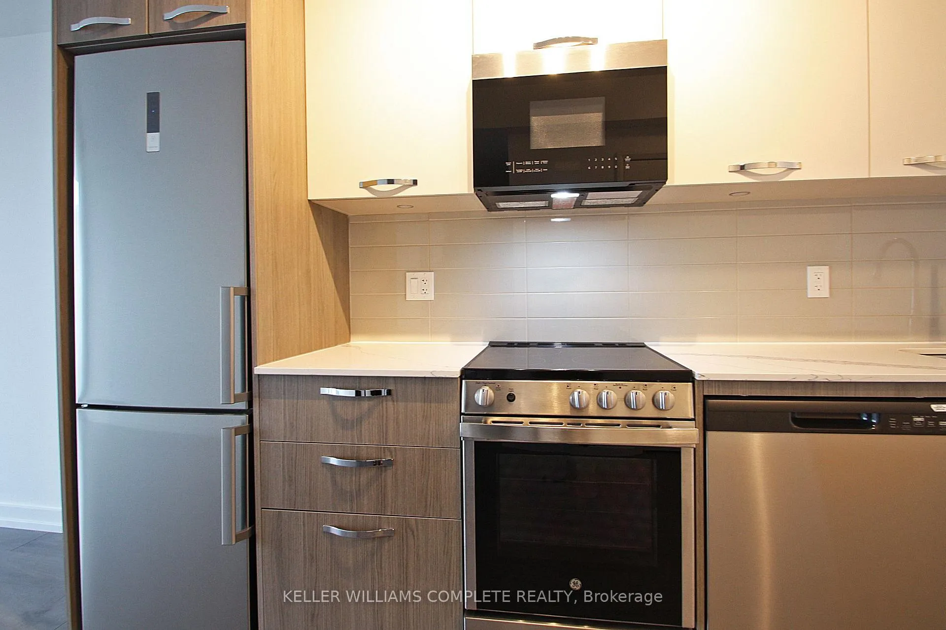 Photo 7 of Unit 1908, 75 James Street S, Hamilton, Corktown — HOMEH