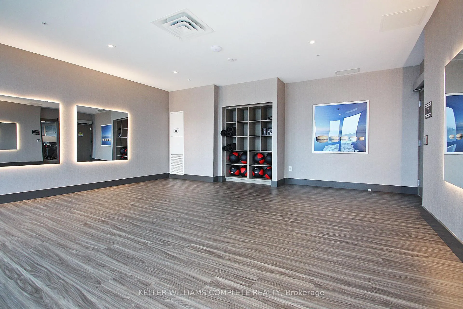 Photo 30 of Unit 1908, 75 James Street S, Hamilton, Corktown — HOMEH