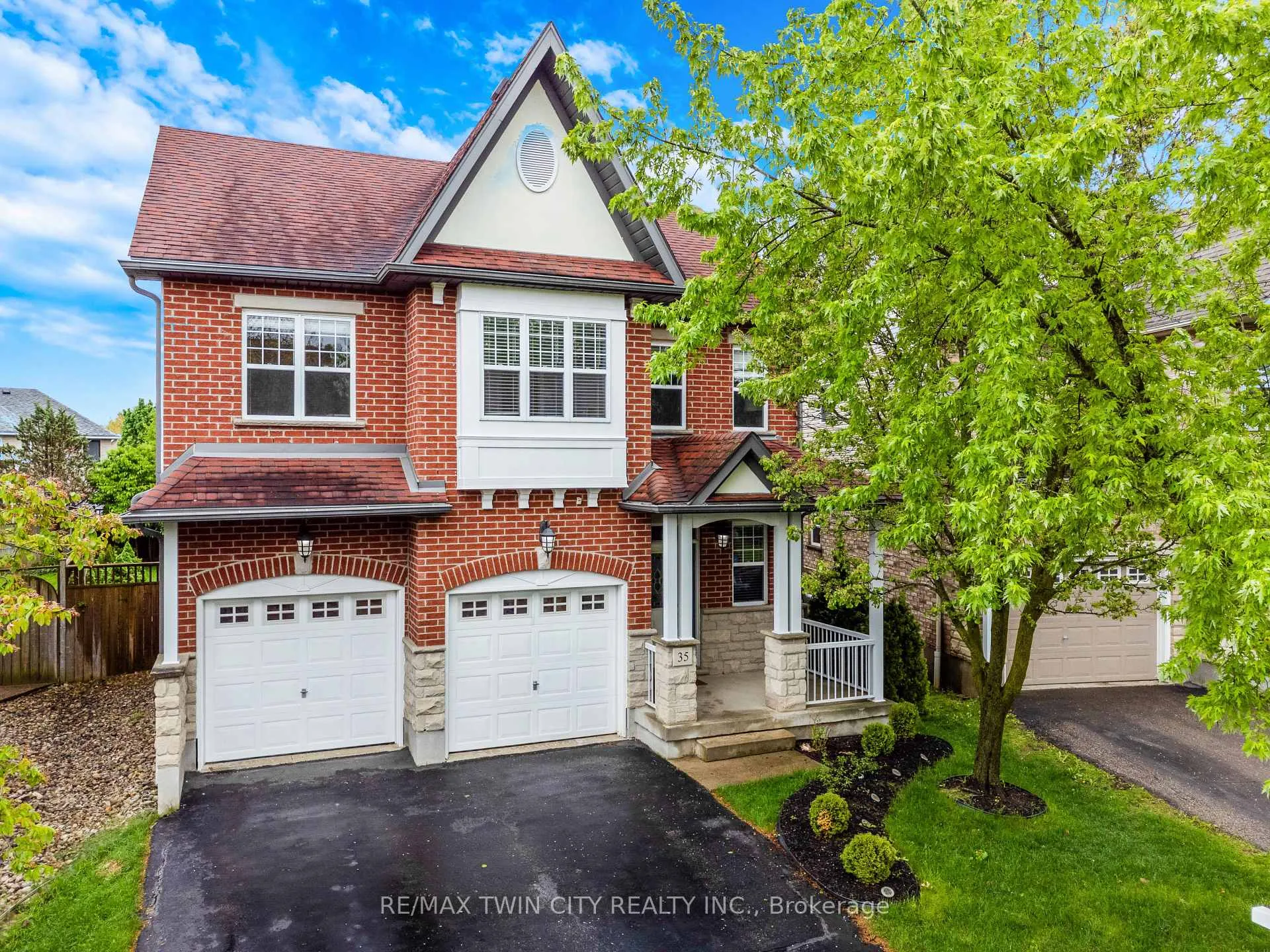 Photo 1 of 35 Coopershawk Street, Kitchener — HOMEH