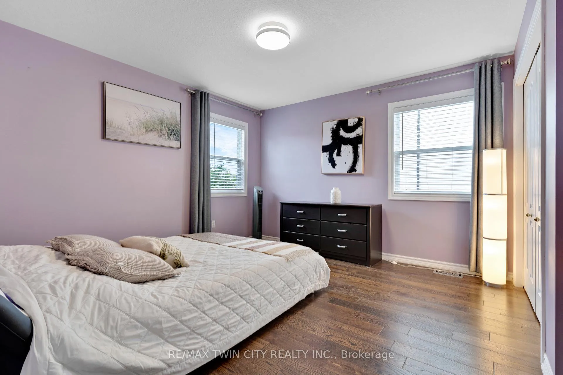 Photo 21 of 35 Coopershawk Street, Kitchener — HOMEH