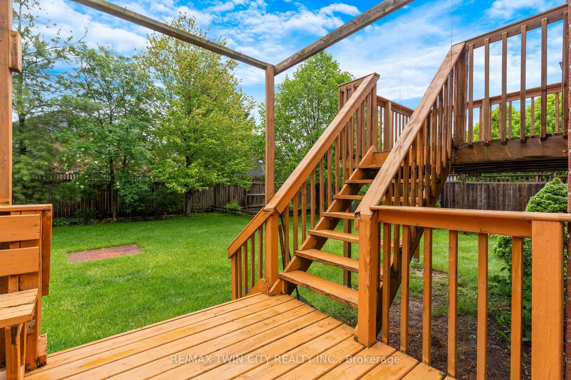 Photo 41 of 35 Coopershawk Street, Kitchener — HOMEH