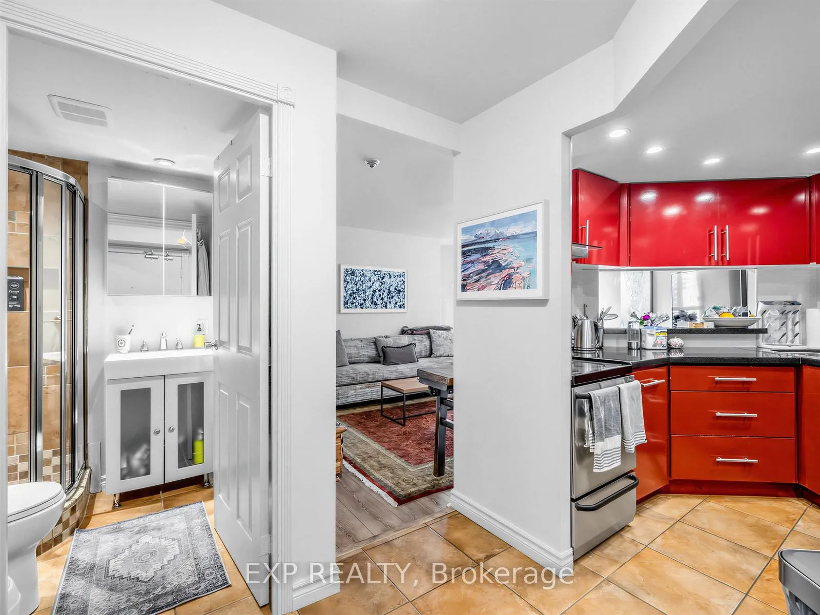 Photo 3 of Unit 1127, 77 Maitland Place, Toronto, Cabbagetown-South St. James Town — HOMEH