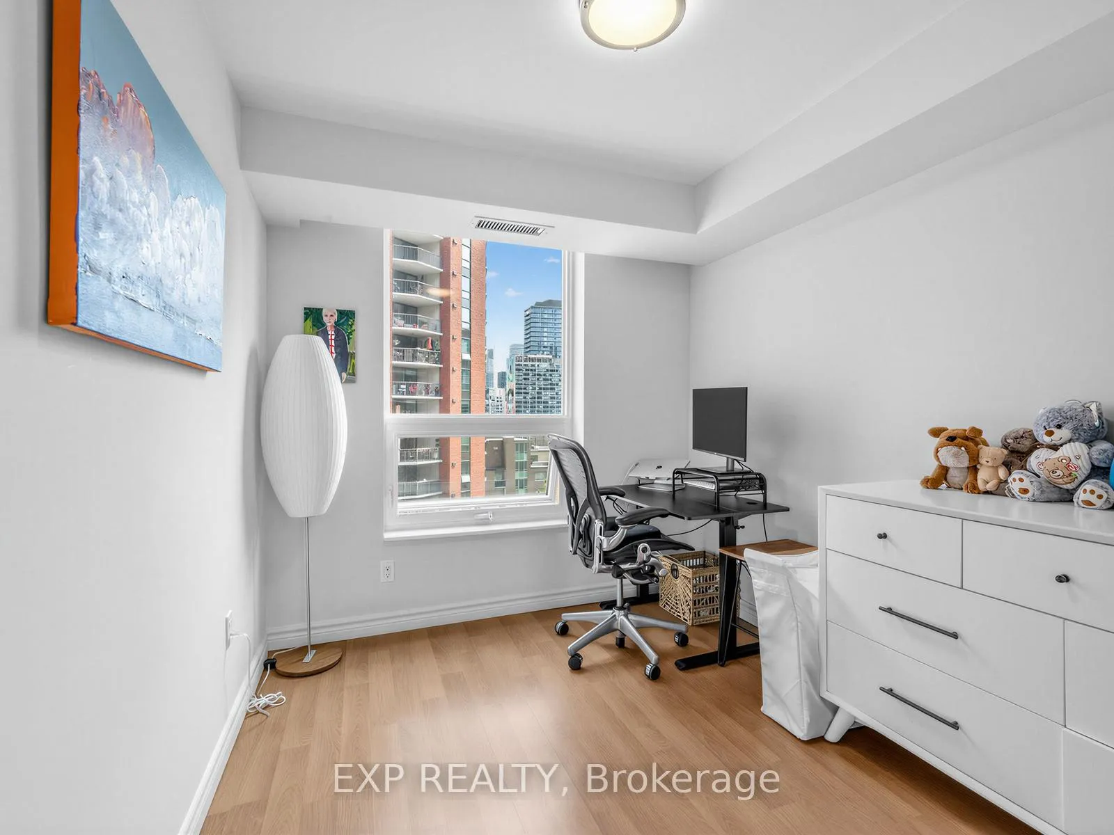 Photo 12 of Unit 1127, 77 Maitland Place, Toronto, Cabbagetown-South St. James Town — HOMEH