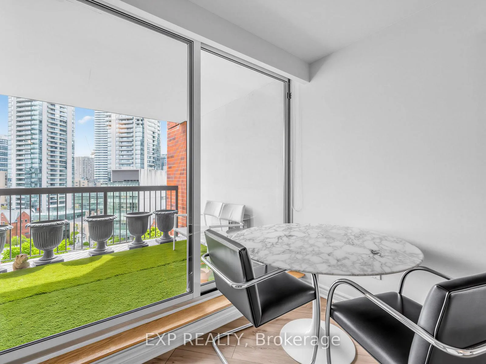 Photo 19 of Unit 1127, 77 Maitland Place, Toronto, Cabbagetown-South St. James Town — HOMEH