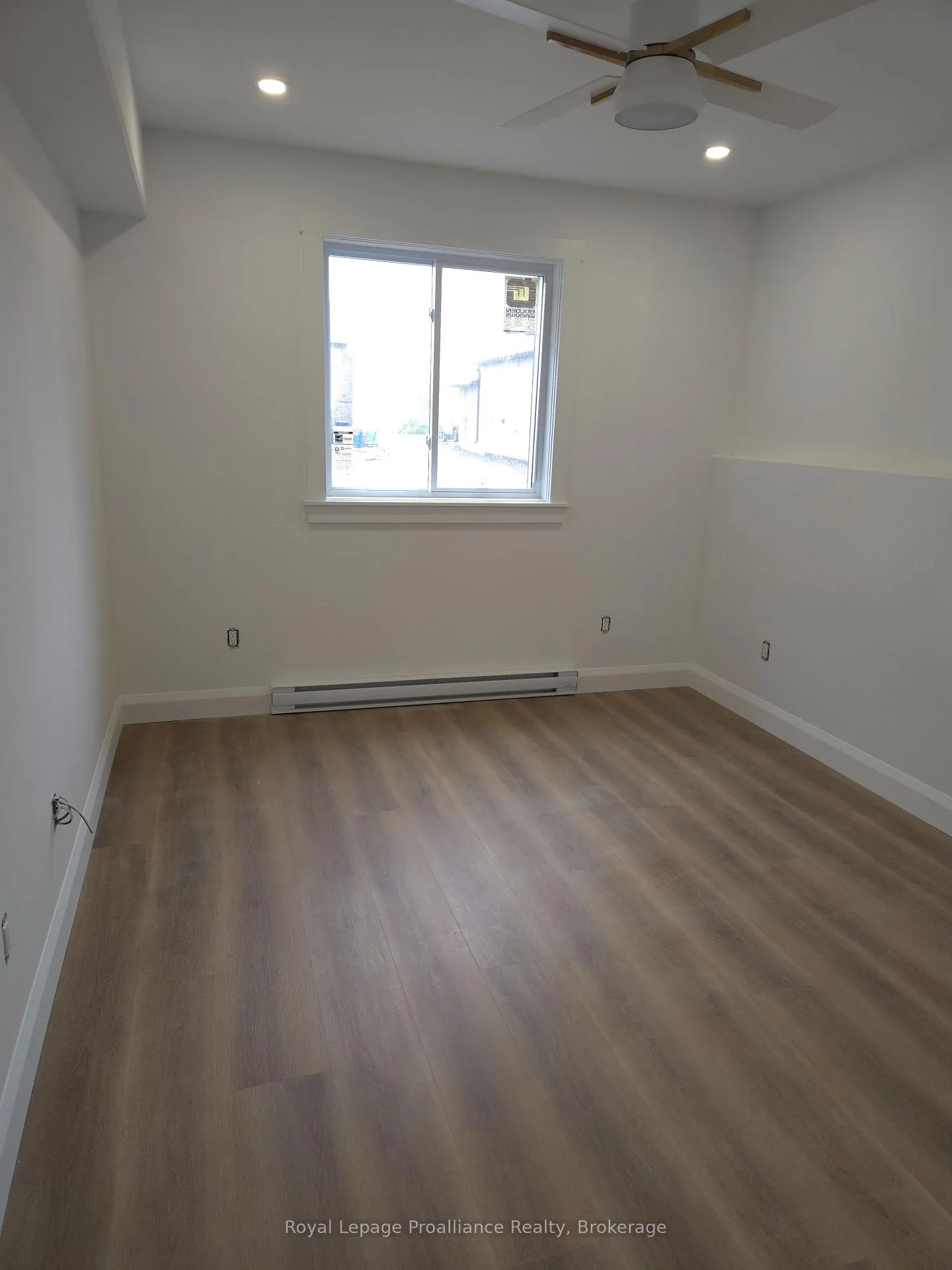 Photo 15 of Unit Lower, 90 Lywood Street, Belleville, Thurlow Ward — HOMEH