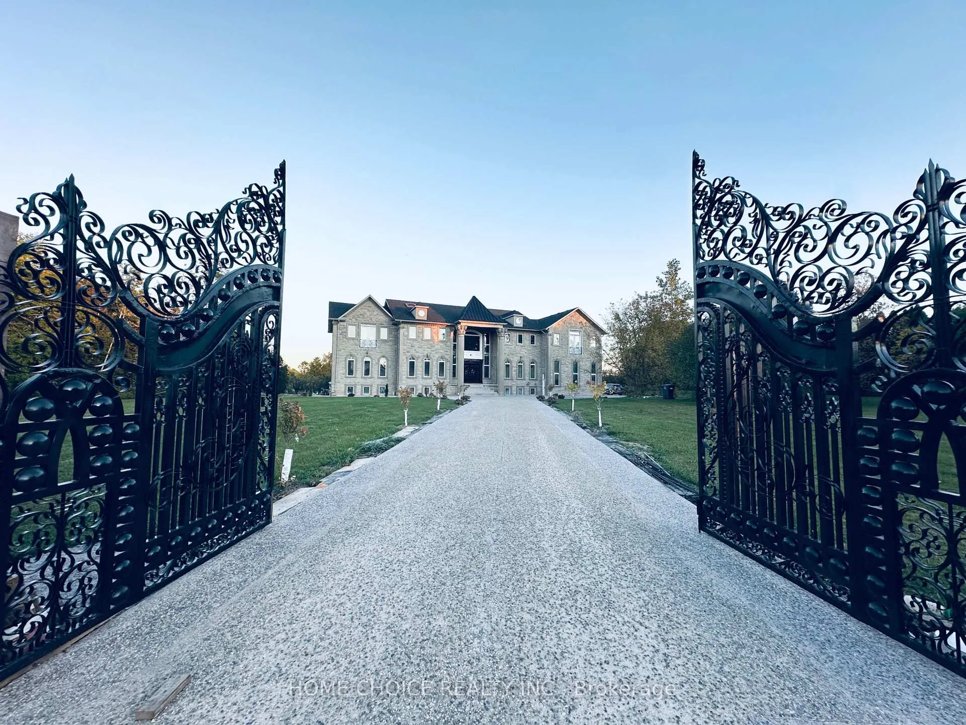 Photo 1 of 3 Stanley Carberry Drive, Brampton, Toronto Gore Rural Estate — HOMEH