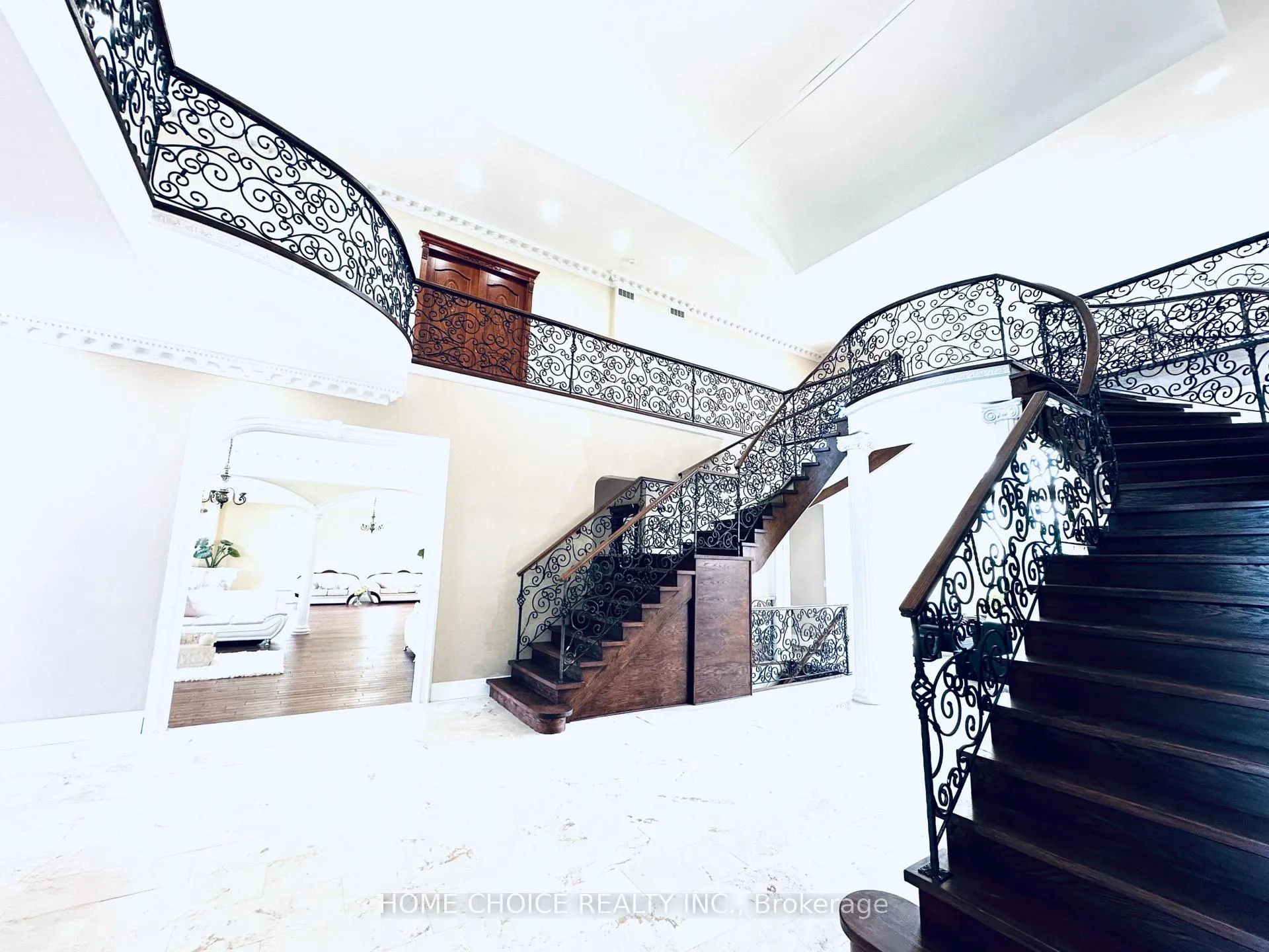Photo 12 of 3 Stanley Carberry Drive, Brampton, Toronto Gore Rural Estate — HOMEH