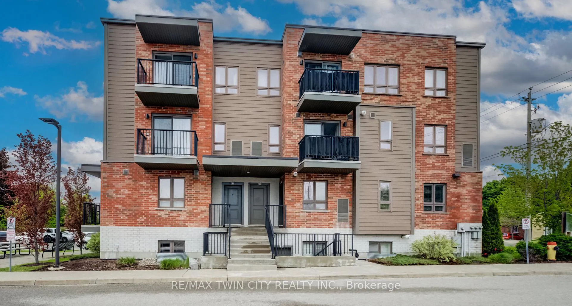 Photo 2 of Unit #B7, 361 Lancaster Street W, Kitchener — HOMEH