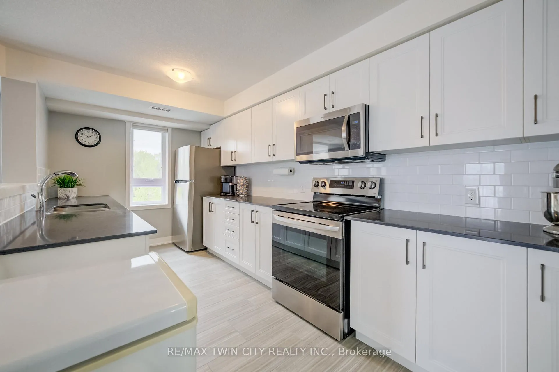 Photo 11 of Unit #B7, 361 Lancaster Street W, Kitchener — HOMEH