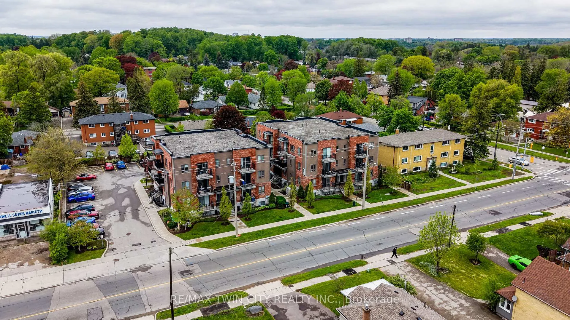 Photo 37 of Unit #B7, 361 Lancaster Street W, Kitchener — HOMEH