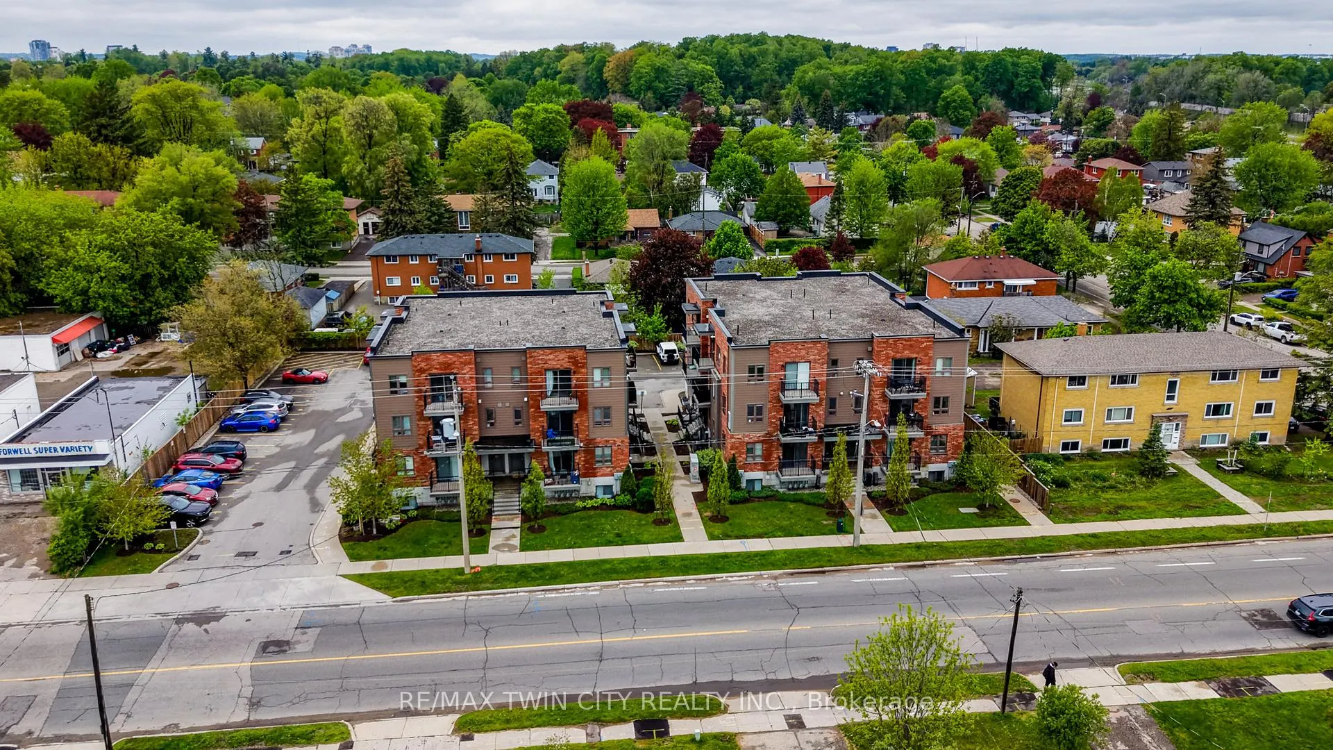 Photo 38 of Unit #B7, 361 Lancaster Street W, Kitchener — HOMEH