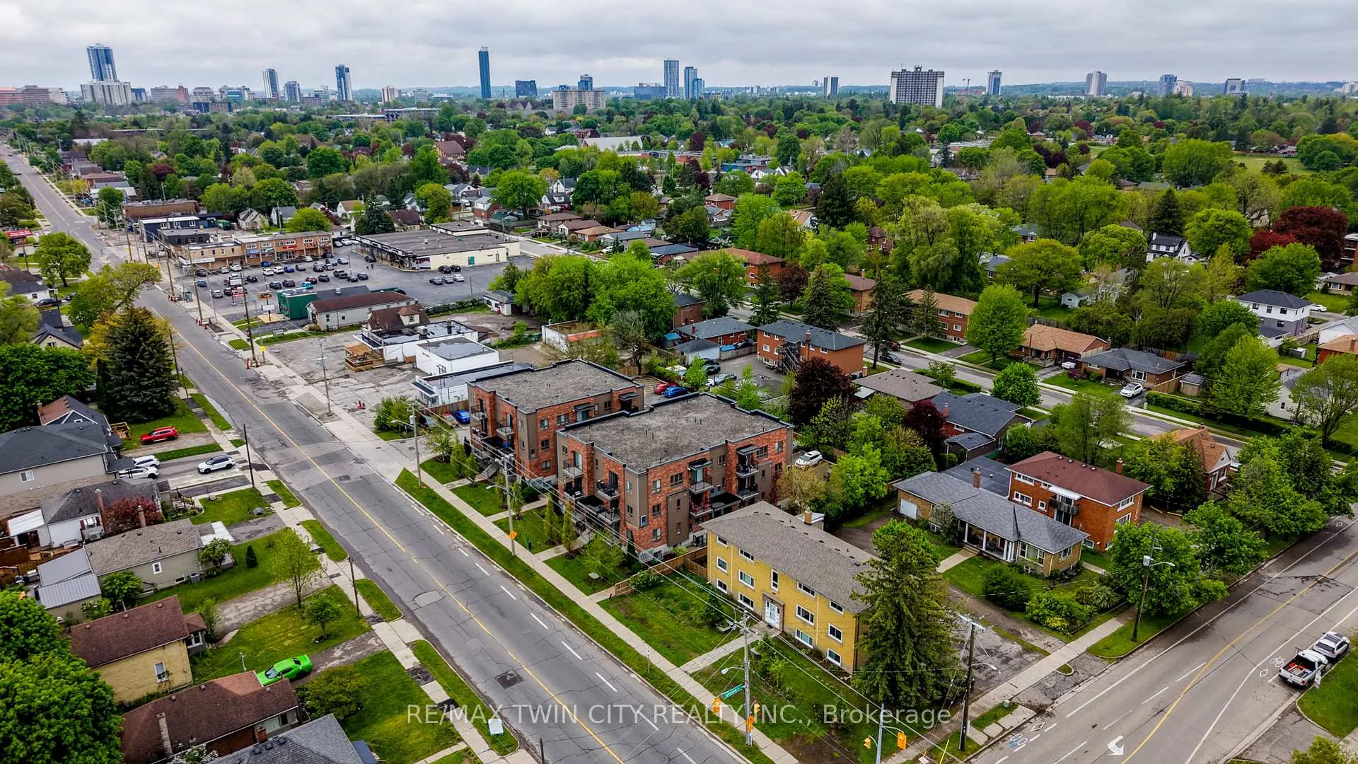 Photo 40 of Unit #B7, 361 Lancaster Street W, Kitchener — HOMEH