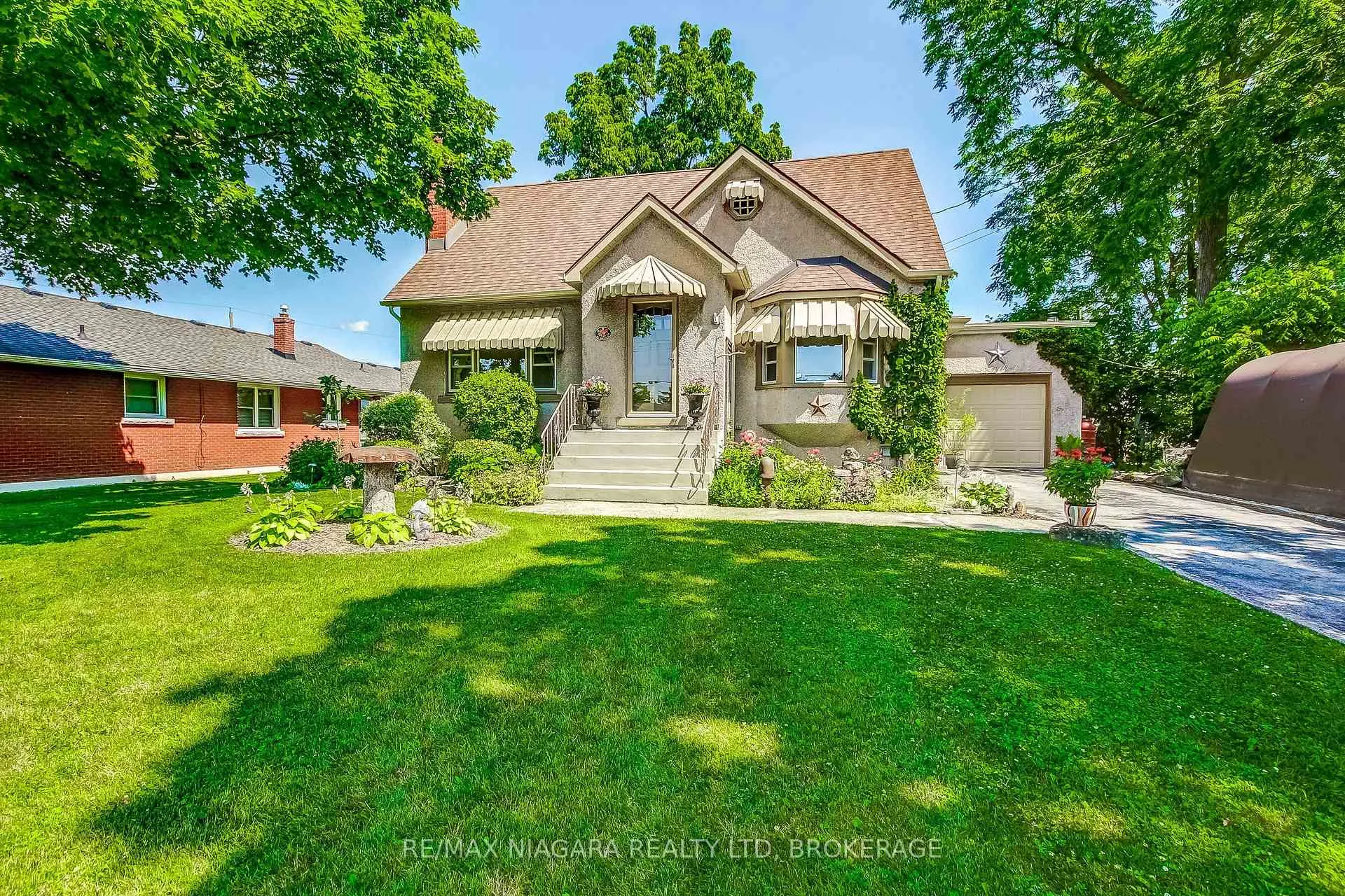 Photo 4 of 101 Division Street, Port Colborne, Sugarloaf — HOMEH