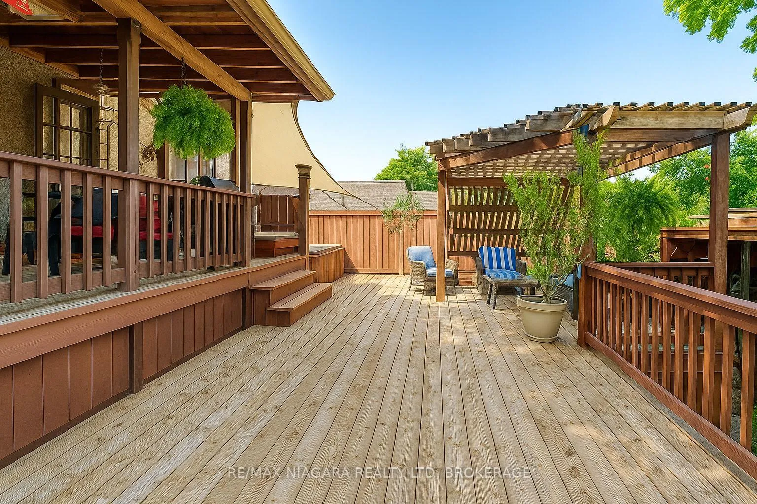 Photo 34 of 101 Division Street, Port Colborne, Sugarloaf — HOMEH