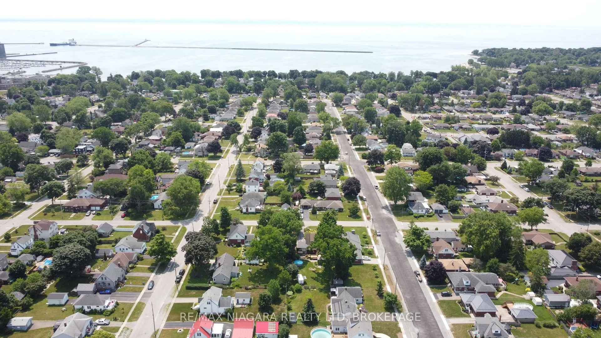 Photo 45 of 101 Division Street, Port Colborne, Sugarloaf — HOMEH