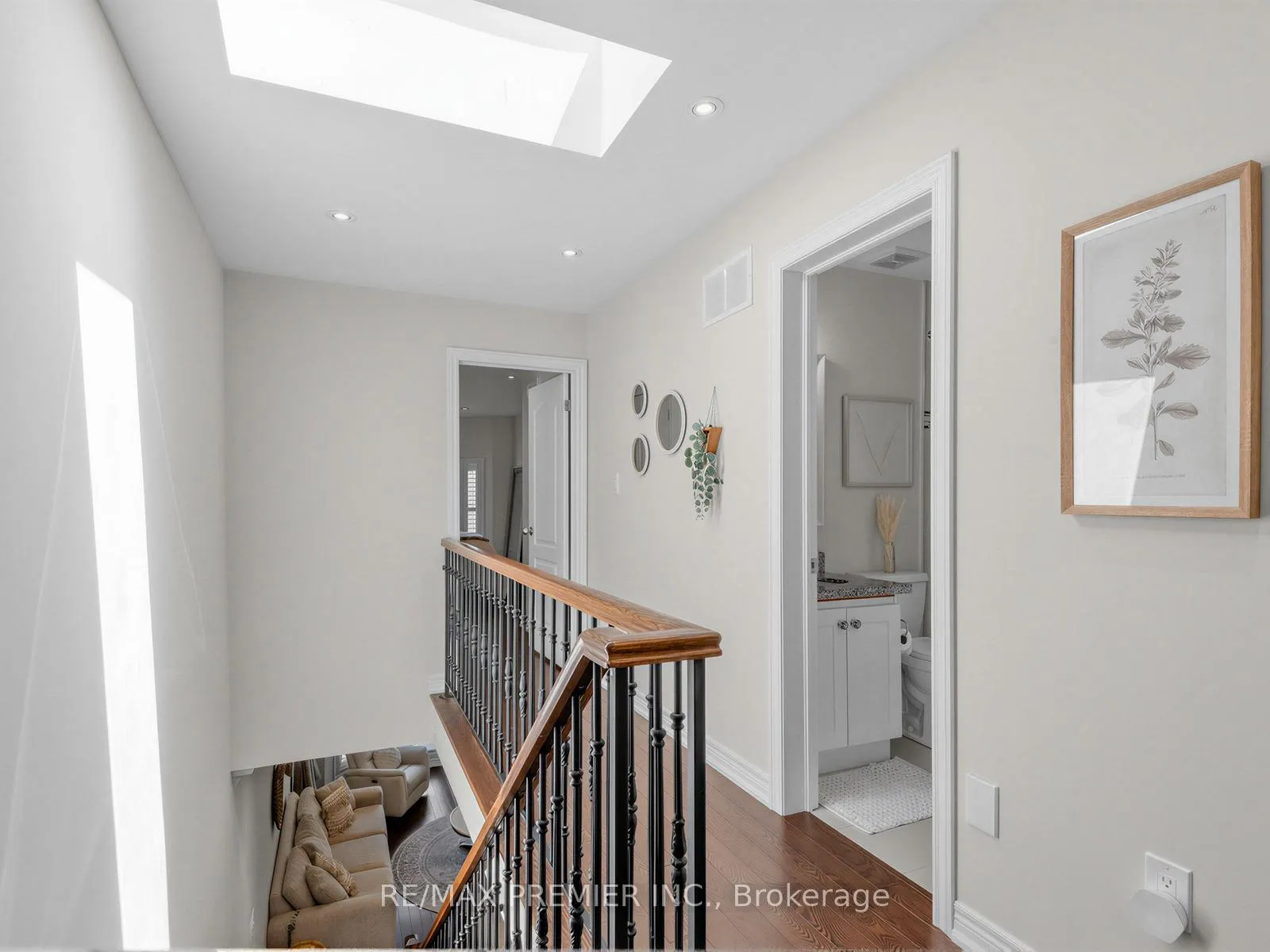 Photo 15 of 57B Westona Street, Etobicoke, Humber Heights — HOMEH