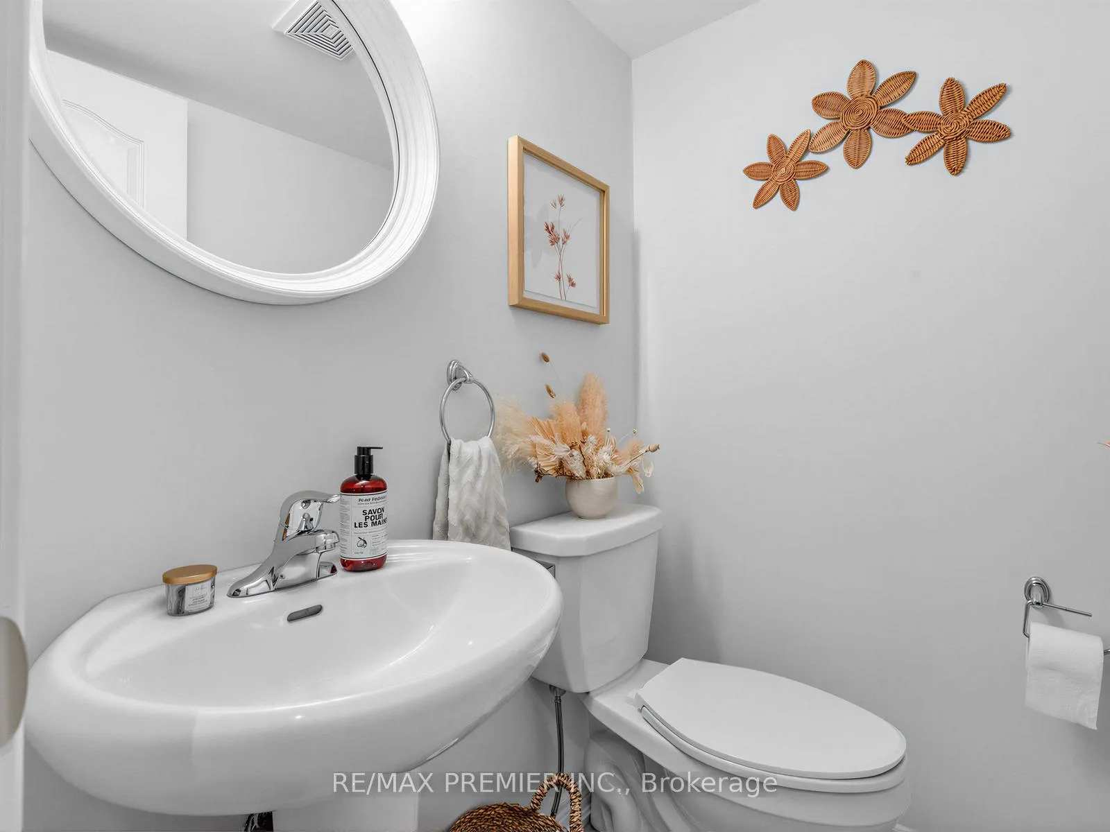 Photo 26 of 57B Westona Street, Etobicoke, Humber Heights — HOMEH