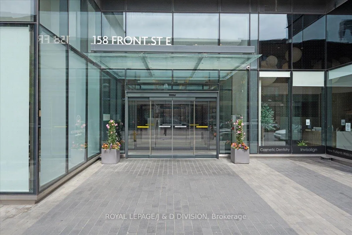 Photo 2 of Unit 1018, 158 Front Street E, Toronto, Moss Park — HOMEH