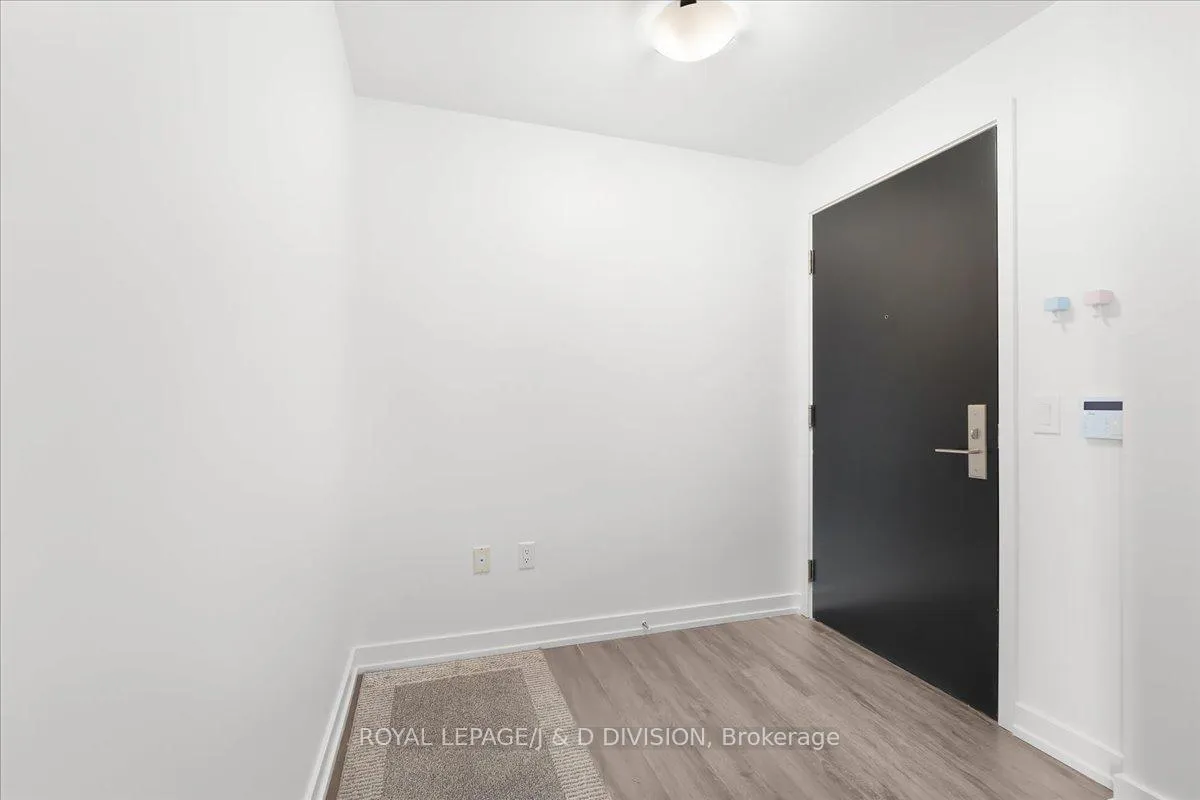 Photo 4 of Unit 1018, 158 Front Street E, Toronto, Moss Park — HOMEH